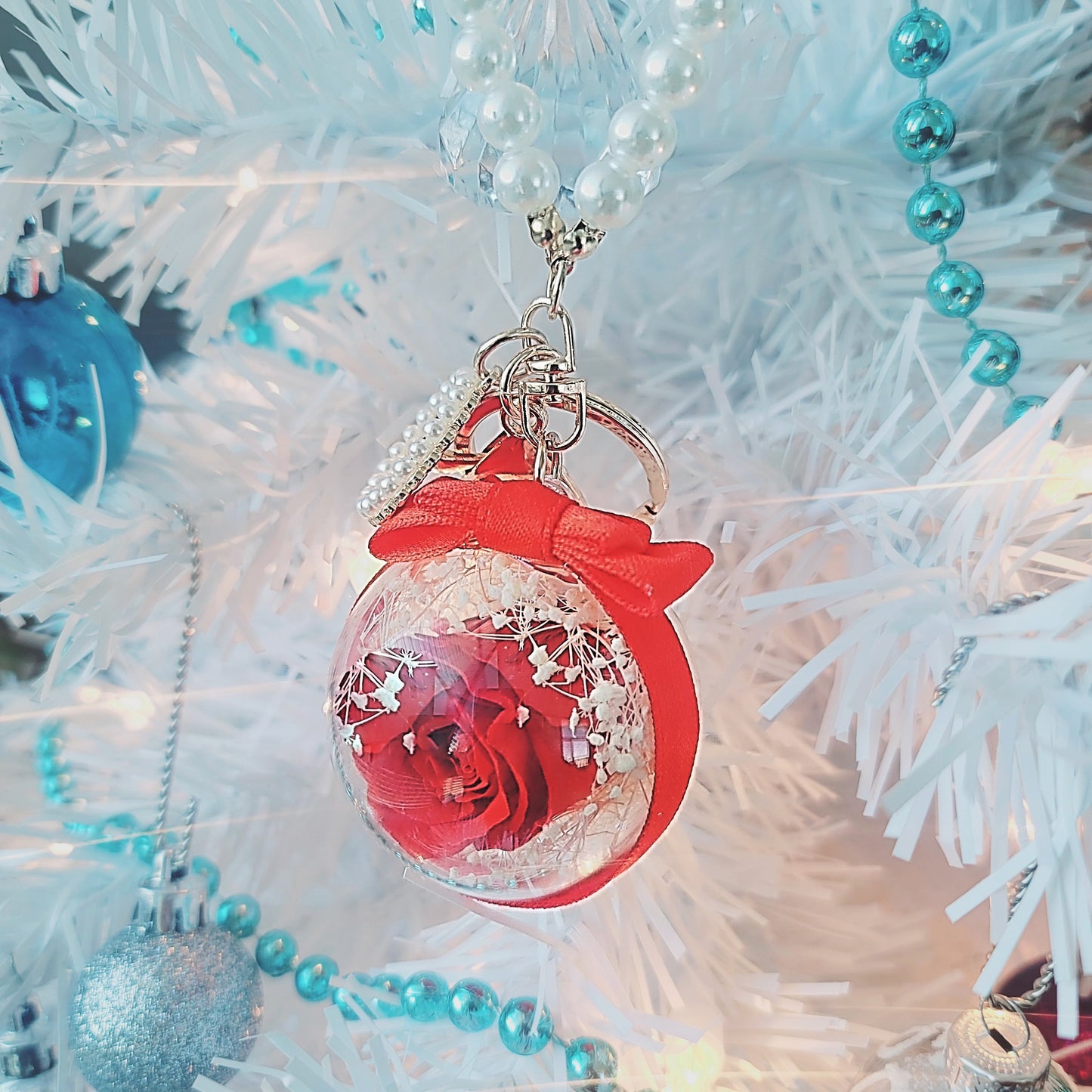 Enchanted 🌹Rose Ornament (with necklace)